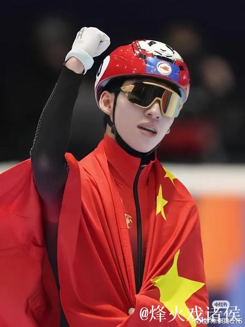 独臂勇者征服冰雪赛道 残运会摘银